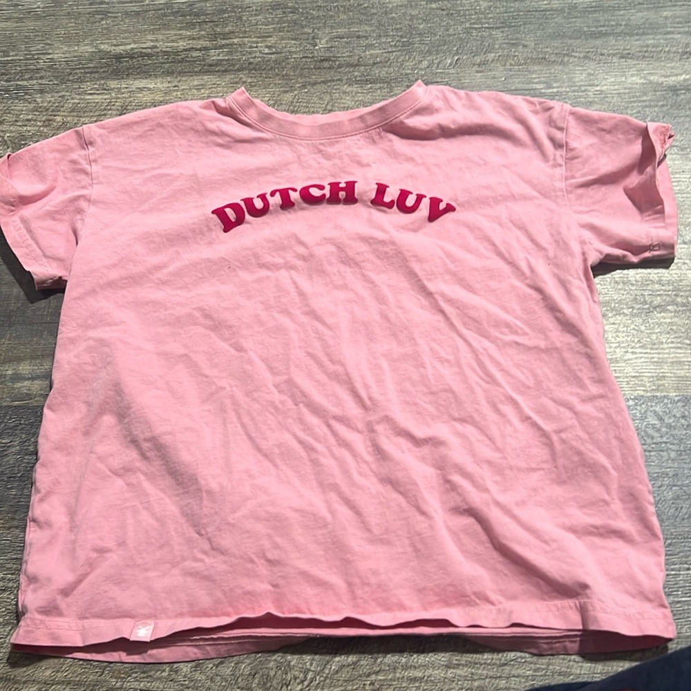 women’s medium dutch luv shirt